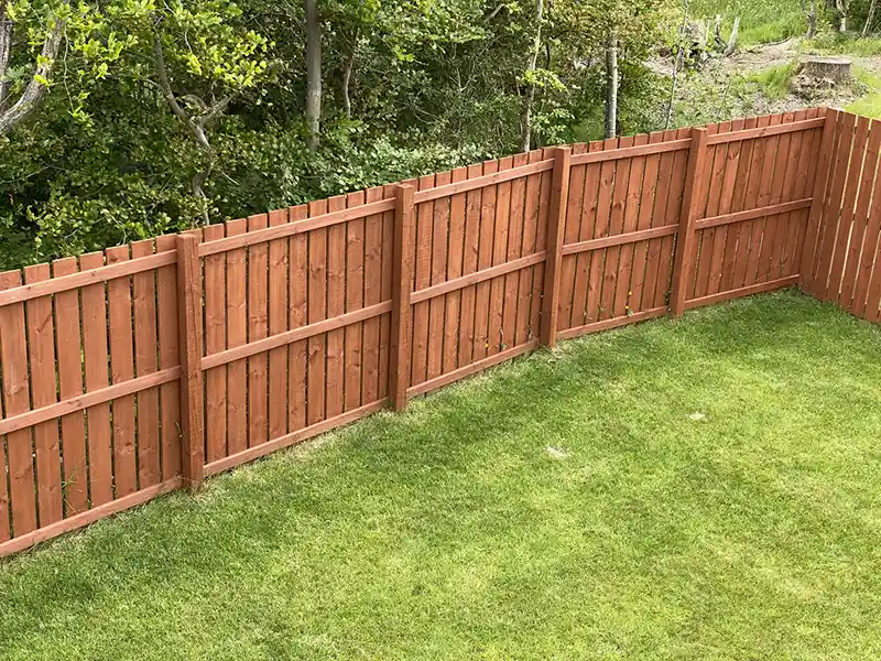 Professional Fence Contractor in Groves, TX Professional Fence Contractor in Groves, TX