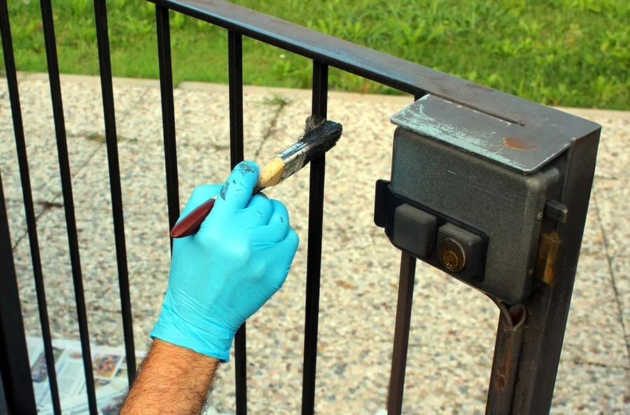 The Role Of Fence Painting In Enhancing Property Value Groves, TX